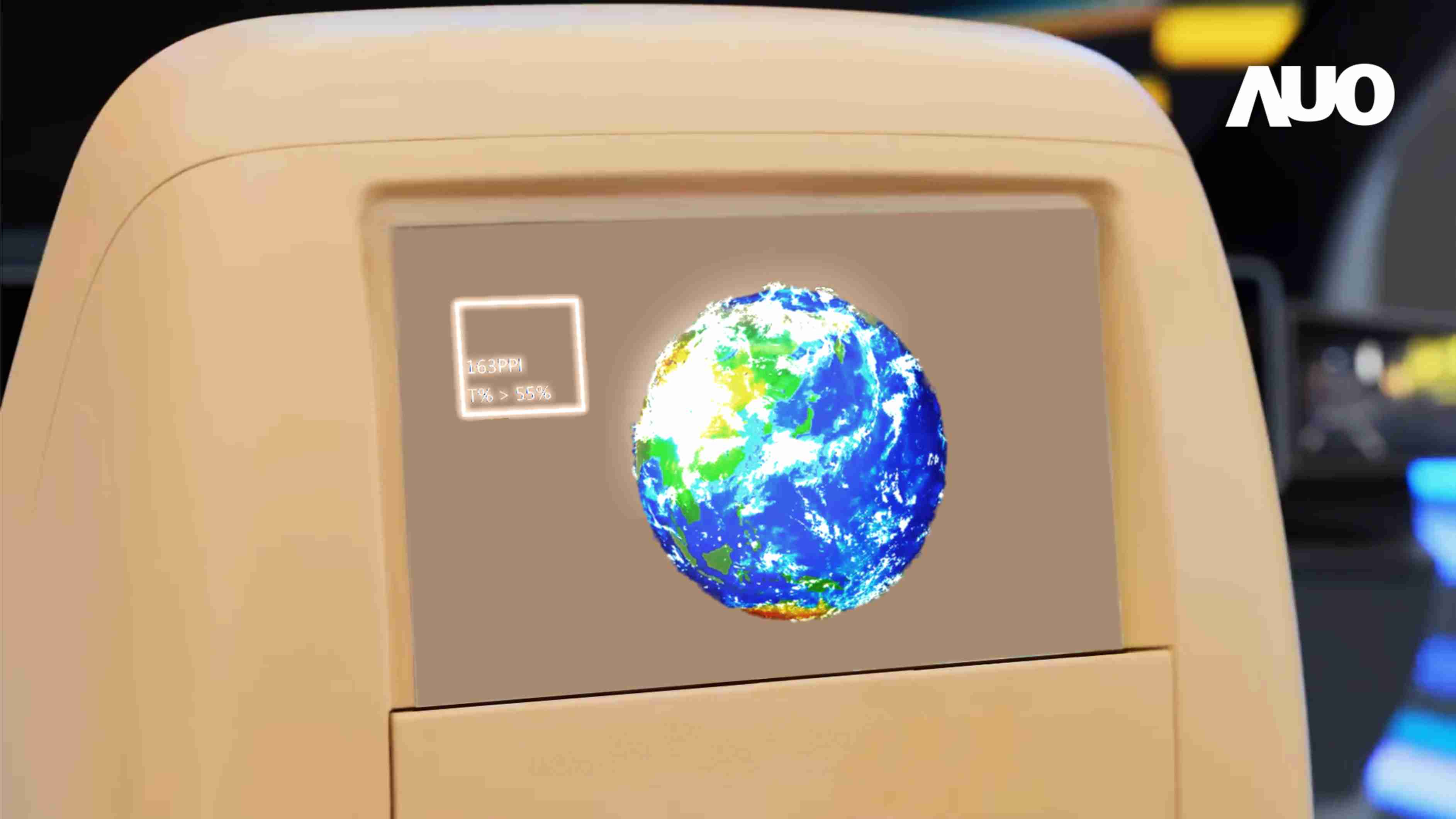 尊时凯龙突破设计与制程挑战，，推出全球最高分辨率163ppi的13.5吋透明Micro LED面板，，，并积极布局智能车市场，，以期拓展透明显示应用的可能性